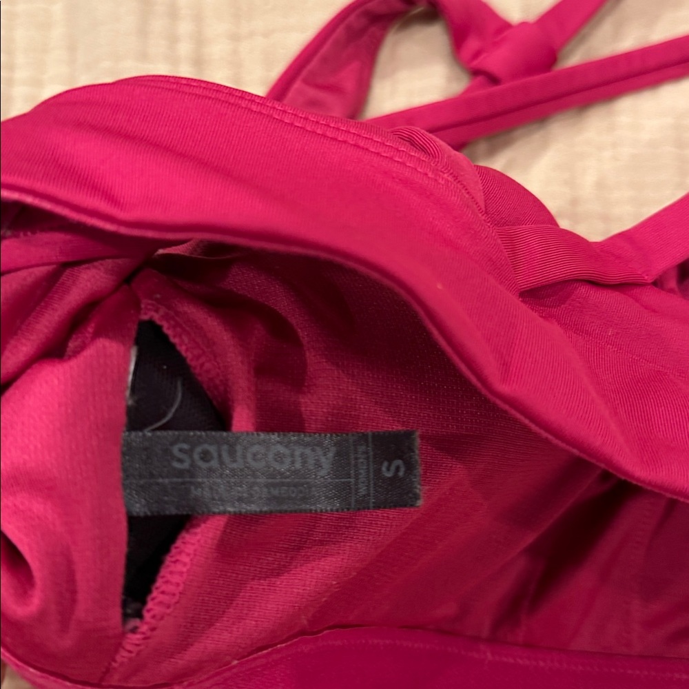 Saucony cross back bra - Picture 3 of 3